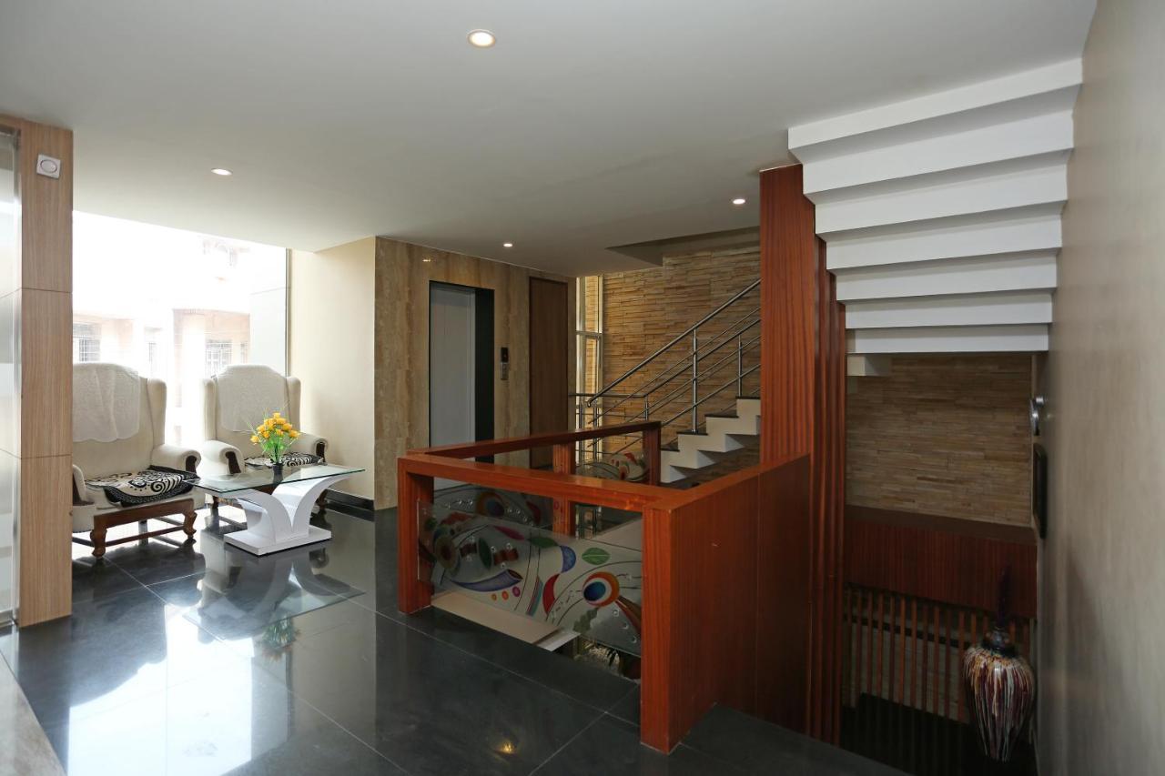 Oyo 6447 Samasth Rooms And Suites Mysore Exteriör bild