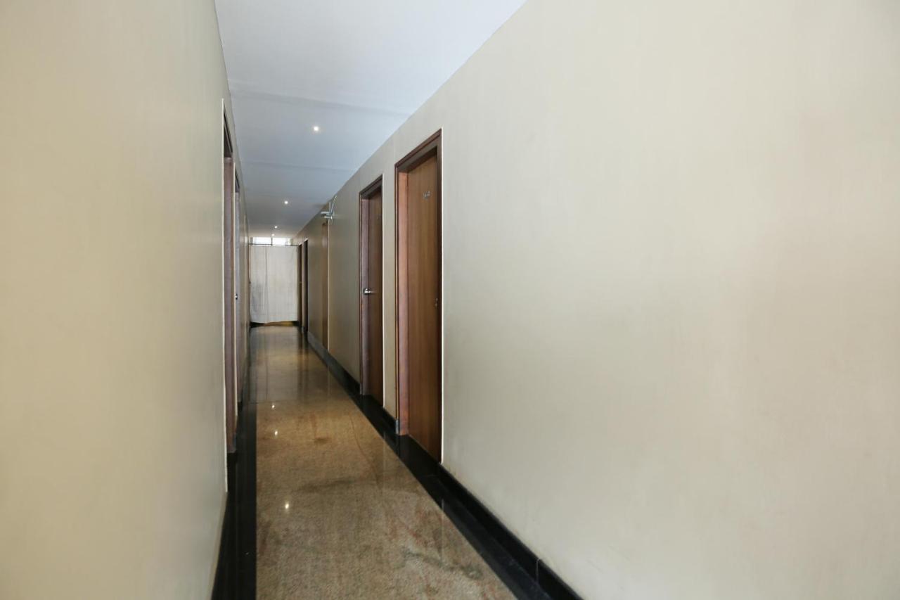 Oyo 6447 Samasth Rooms And Suites Mysore Exteriör bild