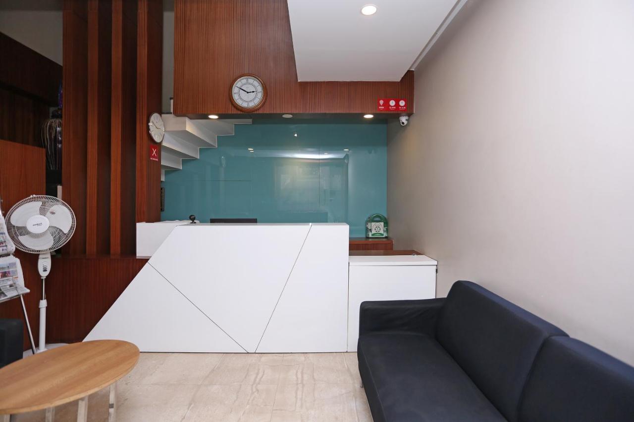 Oyo 6447 Samasth Rooms And Suites Mysore Exteriör bild